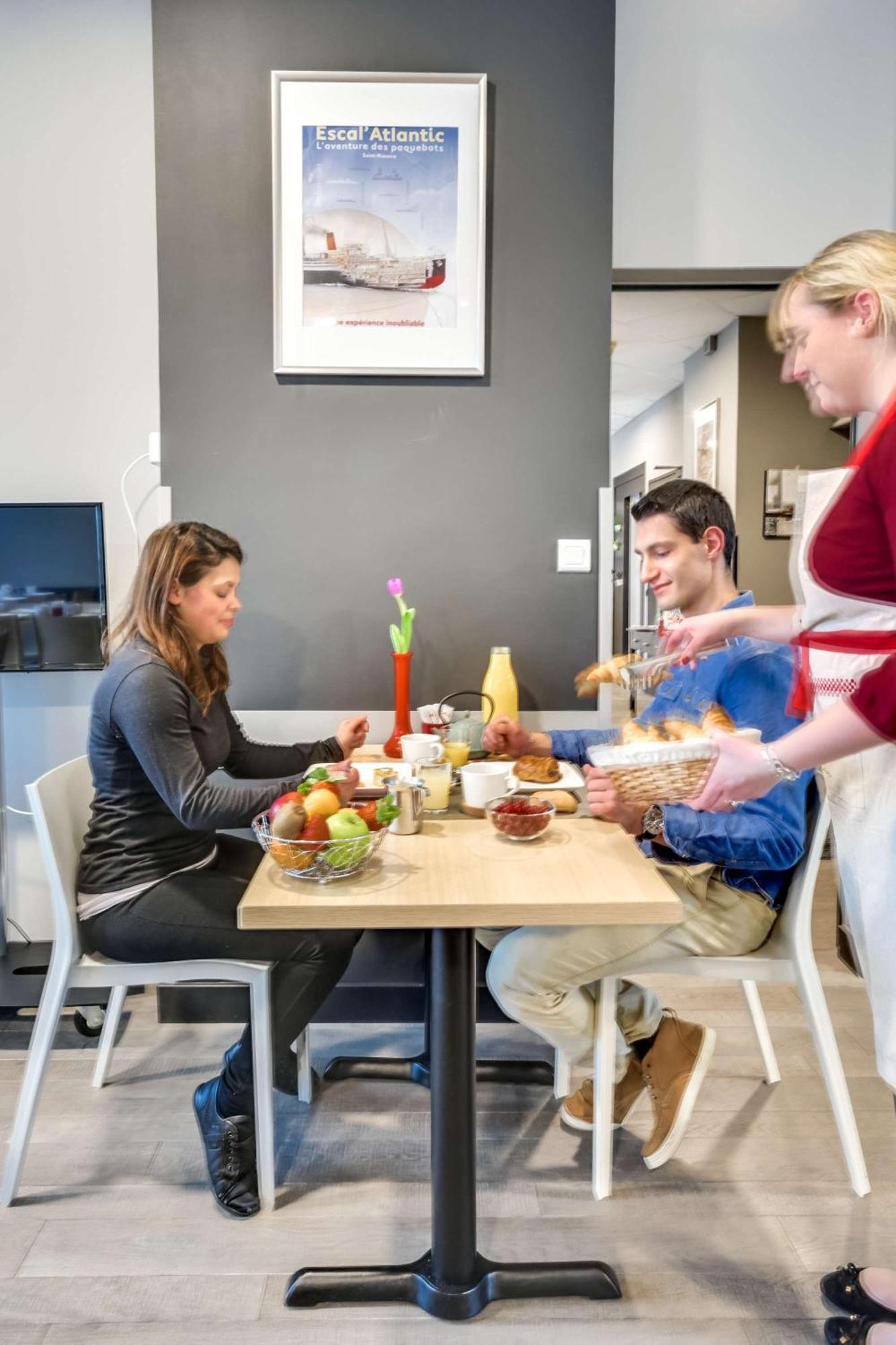Brit Hotel Saint-Nazaire Centre Bagian luar foto